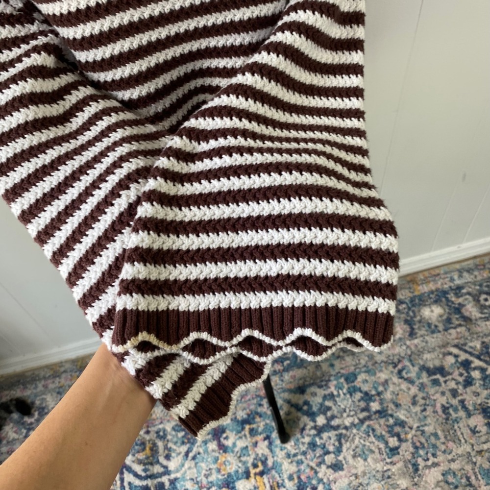 Your Favorite by PacSun sz S Brown White Striped Cropped Scalloped Hem Sweater - Picture 10 of 11